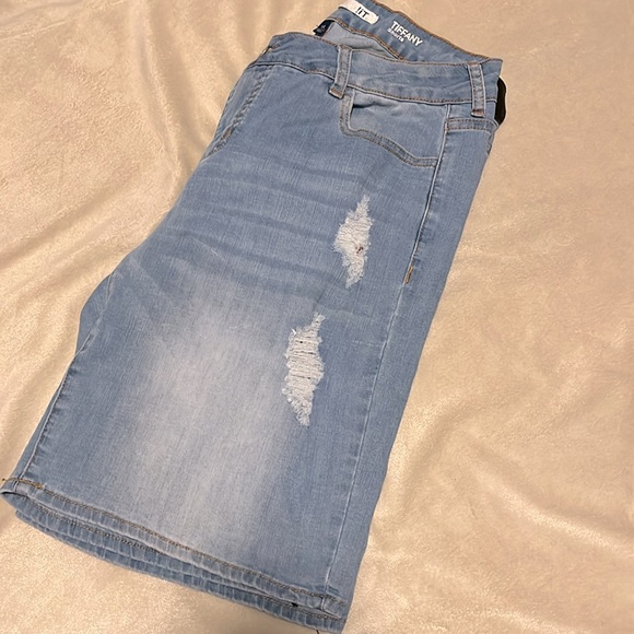 Bermuda Ripped Denim Stretch - Picture 2 of 4